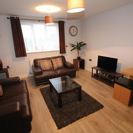 Holden Court Apartments - Apt 3 West Drayton  Экстерьер фото