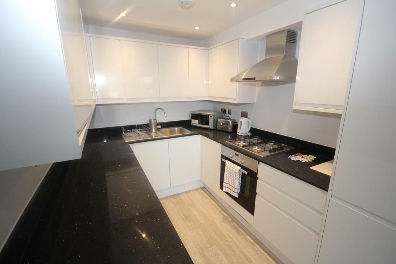 Holden Court Apartments - Apt 3 West Drayton  Экстерьер фото